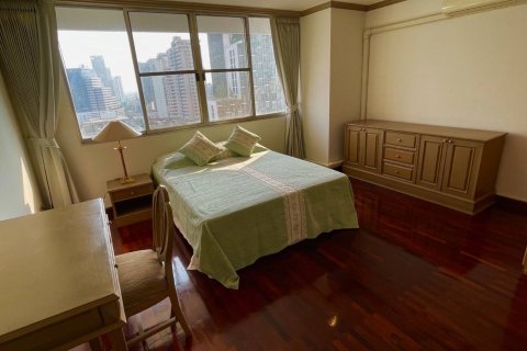 Condo à Bangkok, Thaïlande, 3 chambres  № 143590 - photo 8