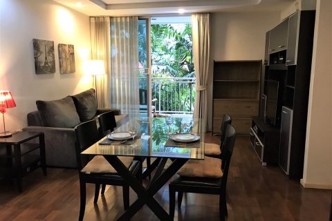 Condo in Bangkok, Thailand, 1 bedroom  № 143595 - photo 1