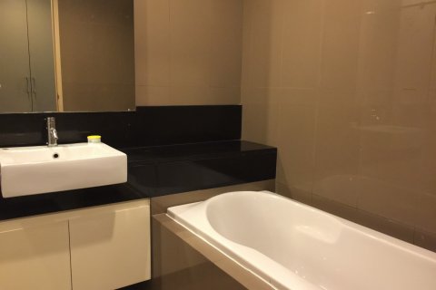 Кондоминиум с 1 спальней в Бангкоке, Таиланд № 143594 - фото 5