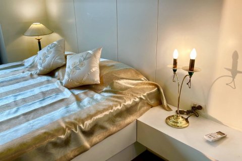 Кондоминиум с 3 спальнями в Бангкоке, Таиланд № 143589 - фото 11