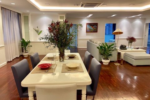 Кондоминиум с 3 спальнями в Бангкоке, Таиланд № 143589 - фото 1