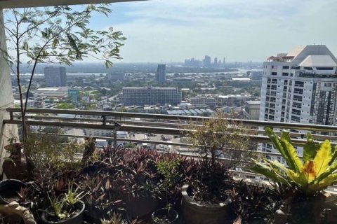 Condo in Watthana, Bangkok, Thailand, 4 bedrooms  № 133840 - photo 5