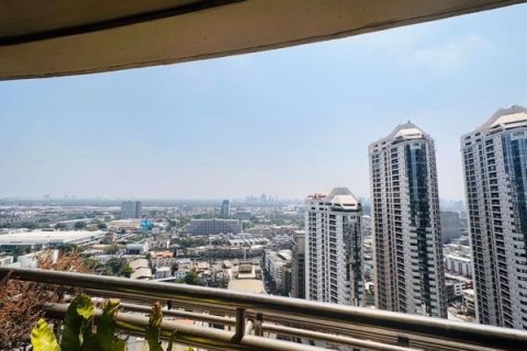 Condo in Watthana, Bangkok, Thailand, 4 bedrooms  № 133840 - photo 12