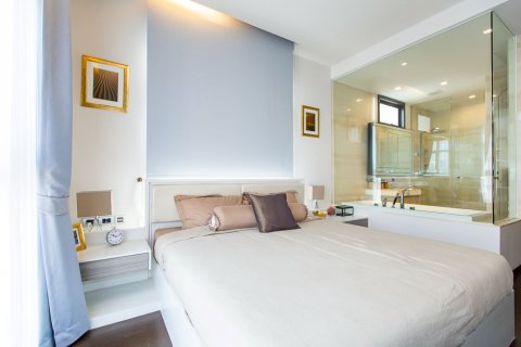 Кондоминиум с 2 спальнями в Ваттхане, Бангкок, Таиланд № 133837 - фото 24