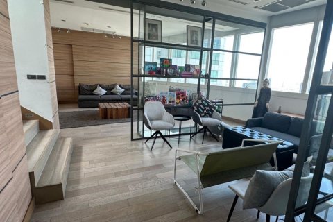 Кондоминиум с 3 спальнями в Клонг Тоэй, Бангкок, Таиланд № 133836 - фото 1