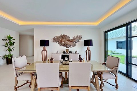 Дом в Паттайе, Таиланд с 5 спальнями  № 171904 - фото 29