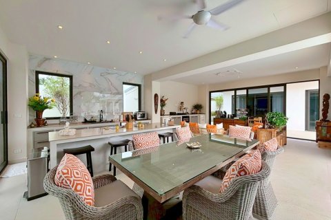 Дом в Паттайе, Таиланд с 5 спальнями  № 171904 - фото 18