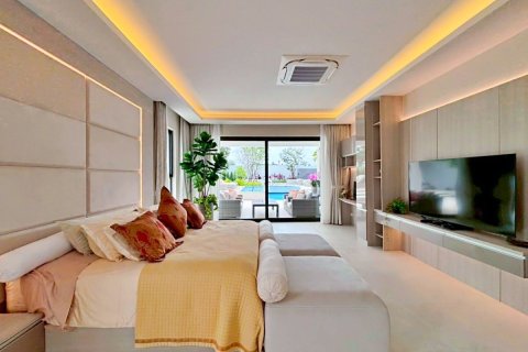 Дом в Паттайе, Таиланд с 5 спальнями  № 171904 - фото 8