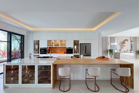 Дом в Паттайе, Таиланд с 5 спальнями  № 171904 - фото 6