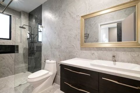 Villa à Pattaya, Thaïlande 3 chambres № 171902 - photo 30