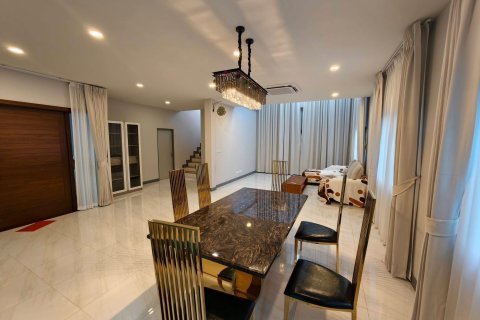 Дом в Правете, Бангкок, Таиланд с 4 спальнями  № 171898 - фото 2