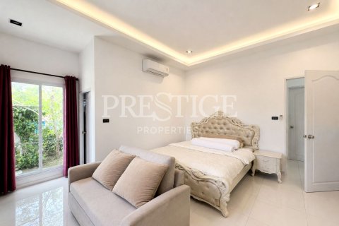Haus in Pattaya, Thailand 11 Schlafzimmer № 233228 - Foto 15