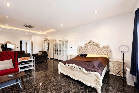 Haus in Pattaya, Thailand 11 Schlafzimmer № 233228 - Foto 11