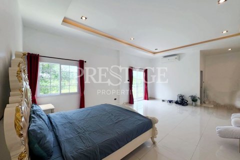 Haus in Pattaya, Thailand 11 Schlafzimmer № 233228 - Foto 18