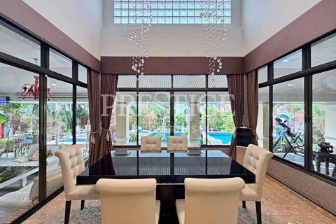 Haus in Pattaya, Thailand 4 Schlafzimmer № 233231 - Foto 5