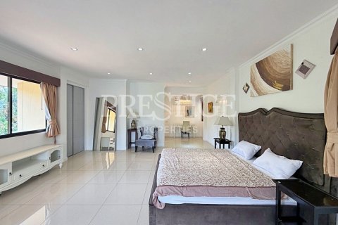 Haus in Pattaya, Thailand 4 Schlafzimmer № 233231 - Foto 30