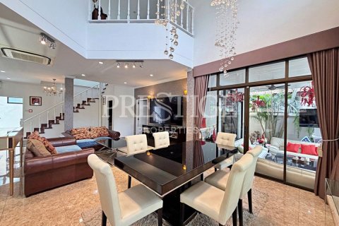 Haus in Pattaya, Thailand 4 Schlafzimmer № 233231 - Foto 8