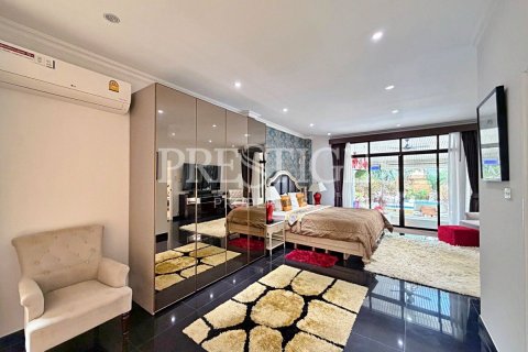 Haus in Pattaya, Thailand 4 Schlafzimmer № 233231 - Foto 18