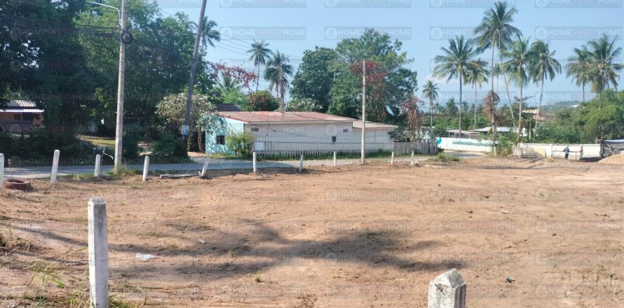 Land in Ko Samui, Thailand 1600 sq.m. № 180004