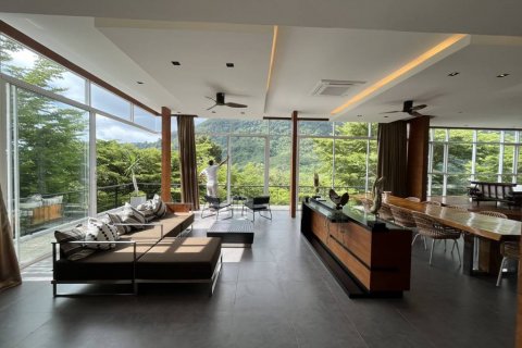 Лофт в Камале, Таиланд с 3 спальнями  № 114517 - фото 1