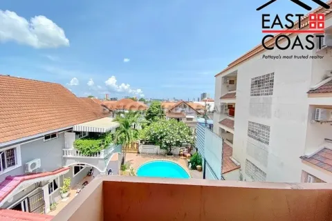 Casa de 4 dormitorios en Pattaya, Tailandia № 213868 - foto 13