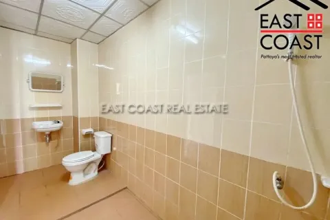 Casa de 4 dormitorios en Pattaya, Tailandia № 213868 - foto 15