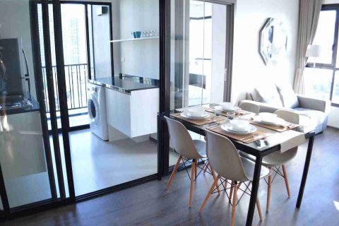 Condo in Bangkok, Thailand, 2 bedrooms № 183297 - photo 18