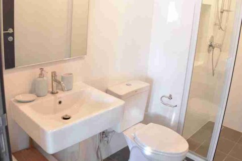 Condo in Bangkok, Thailand, 2 bedrooms № 183297 - photo 16