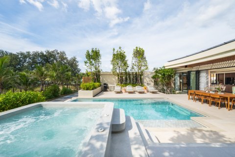 Chalet de 5 dormitorios en Bang Tao, Tailandia № 223585