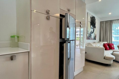 Condo in Phuket, Thailand, 2 bedrooms  № 167176 - photo 5
