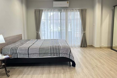 Дом в Бангкоке, Таиланд с 3 спальнями  № 167175 - фото 5