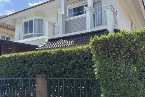 Дом в Бангкоке, Таиланд с 3 спальнями  № 167175 - фото 1