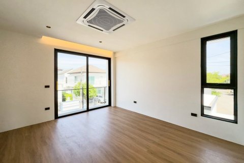 Villa in Phuket, Thailand 3 bedrooms № 167177 - photo 15