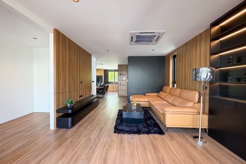 Villa in Phuket, Thailand 3 bedrooms № 167177 - photo 3