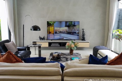 Дом в Паттайе, Таиланд с 4 спальнями  № 113604 - фото 8