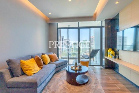 Condo in Pattaya, Thailand, 2 bedrooms  № 198039