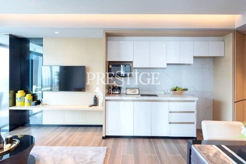 Condo in Pattaya, Thailand, 2 bedrooms № 198039 - photo 5