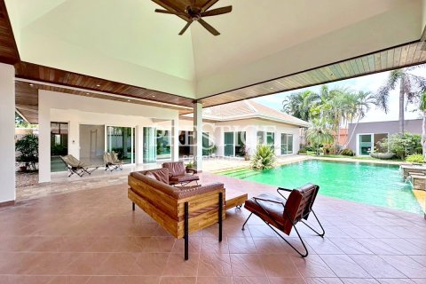 บ้านในพัทยา, ประเทศไทย 4 ห้องนอน № 198037 - รูปถ่าย 25