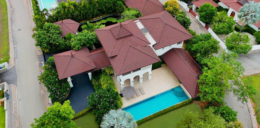 Villa in Hua Hin, Thailand 6 Schlafzimmer № 222668