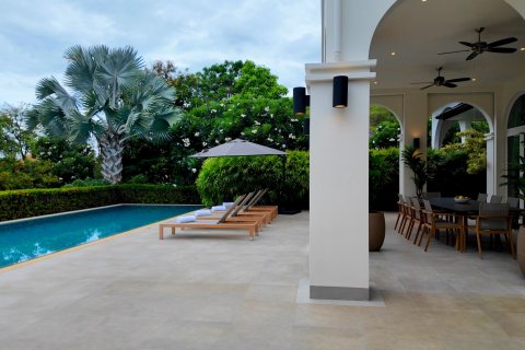 Villa in Hua Hin, Thailand 6 Schlafzimmer № 222668 - Foto 4
