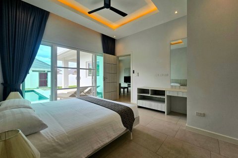 Villa in Hua Hin, Thailand 3 bedrooms № 169111 - photo 15