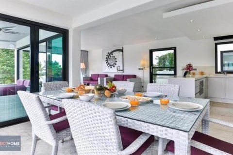 Villa in Ko Samui, Thailand 3 bedrooms № 179912 - photo 3