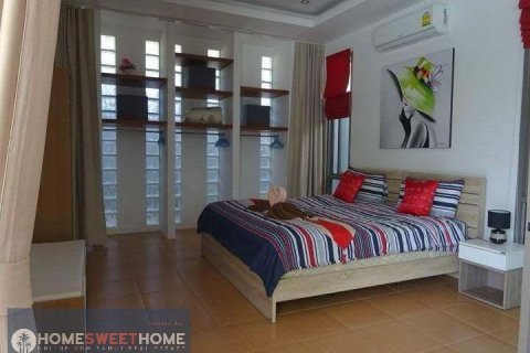 Villa in Ko Samui, Thailand 3 bedrooms № 179908 - photo 7