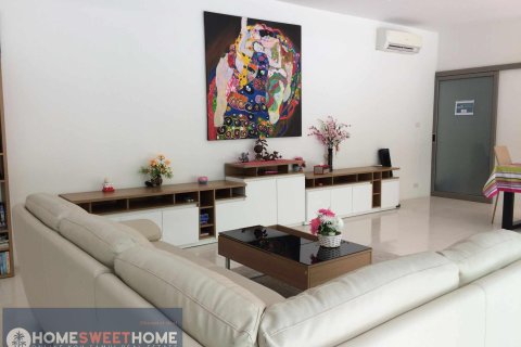 Villa in Ko Samui, Thailand 3 bedrooms № 179908 - photo 29