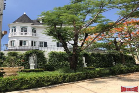 Villa à Bang Na, Bangkok, Thaïlande 4 chambres № 193975 - photo 1