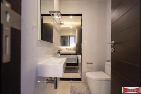 Apartment in Bangkok, Thailand 1 bedroom № 193978 - photo 3