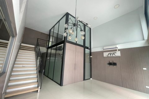 House in Bueng Kum, Bangkok, Thailand 4 bedrooms № 135949 - photo 3