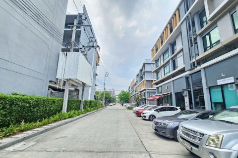 House in Bueng Kum, Bangkok, Thailand 4 bedrooms № 135949 - photo 21