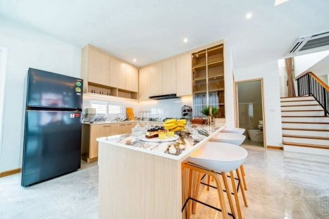 Дом в Паттайе, Таиланд с 4 спальнями  № 152736 - фото 8