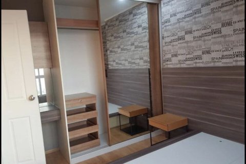 Studio dans le Condo à Suan Luang, Bangkok, Thaïlande  № 156554 - photo 4